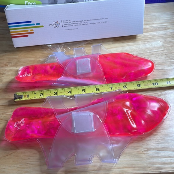 The WonderPax Reusable Cool/Warm Gel Pack FEET New In Box - Picture 9 of 10